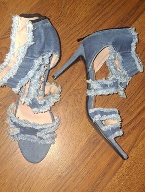 Frayed Denim Strappy High Heel Sandals - Blue